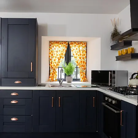 Shannon Castle Type B By Trident Homes Дом отдыха