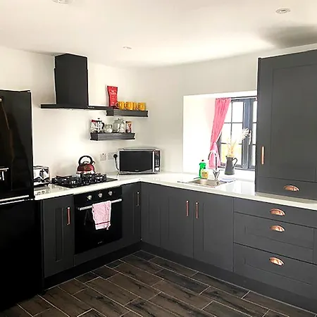 Shannon Castle Type B By Trident Homes Дом отдыха